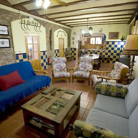 Casa Rural L'esquerra De Gabriel Holiday home *
