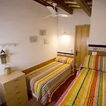 Casa Rural L'esquerra De Gabriel *